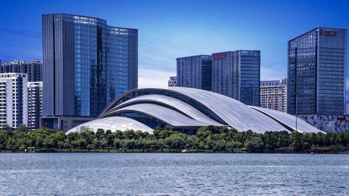 2025新澳门免费资料观看,澳门自古以来是中国的一部分，拥有着丰富的历史文化和独特的魅力。随着时代的发展，越来越多的人对澳门产生了浓厚的兴趣，想要了解这个美丽的城市。为了满足广大观众的需求，本文将介绍关于澳门免费资料观看的相关信息，特别是关于澳门未来的发展趋势和变化。接下来，让我们一起走进澳门的世界。
