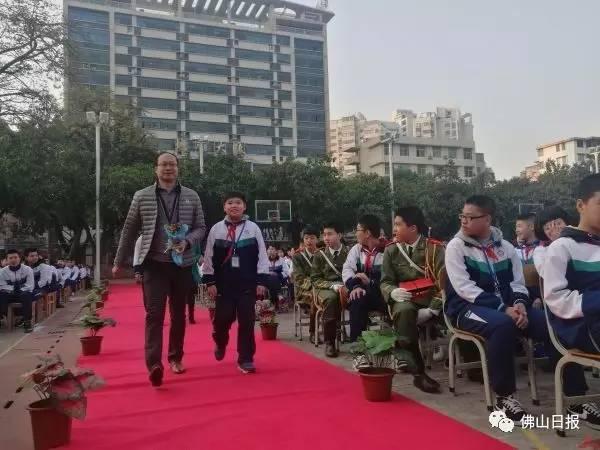 新澳今晚三中三必中一组,新澳今晚三中三必中一组，揭秘彩票背后的秘密与策略