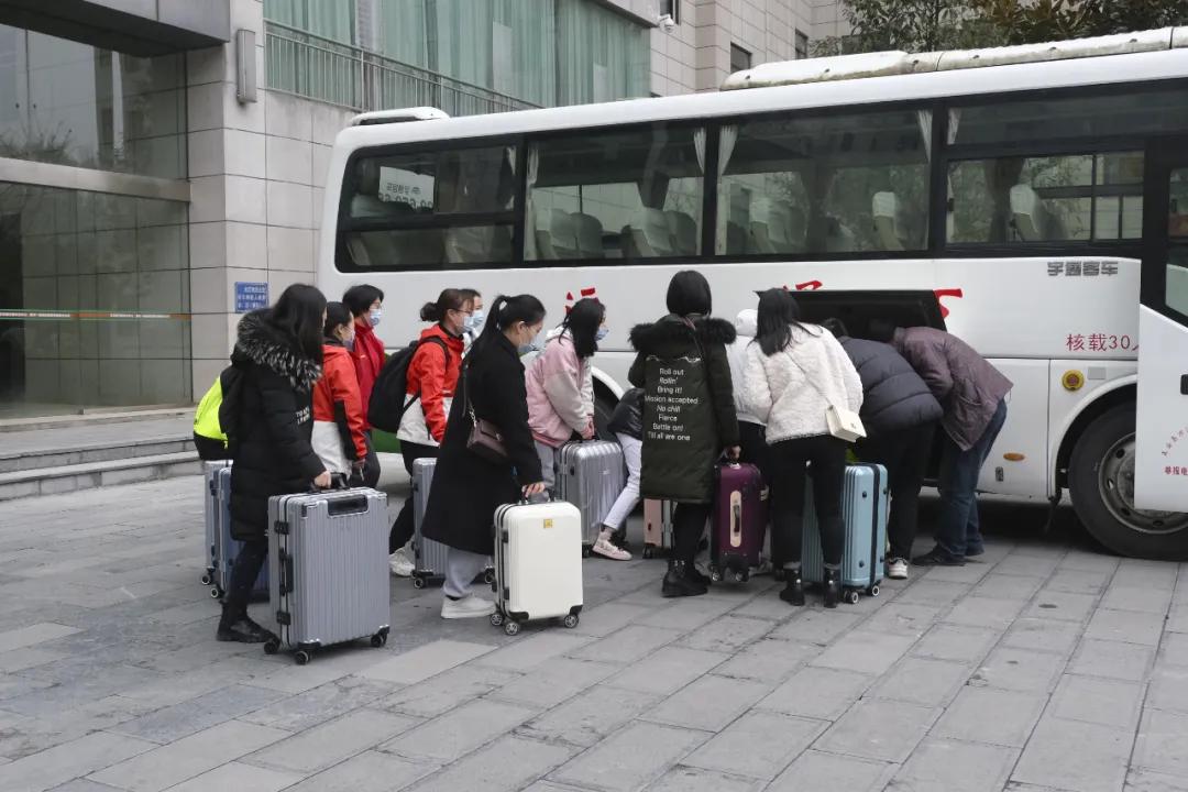 挂牌全篇澳门正版挂牌自动,澳门正版挂牌自动系统，探索其重要性与应用前景